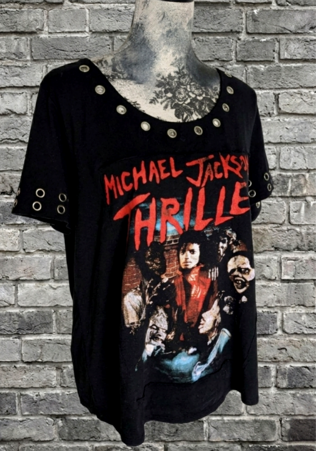 MJ THRILLER reworked Grommet tee- XXL