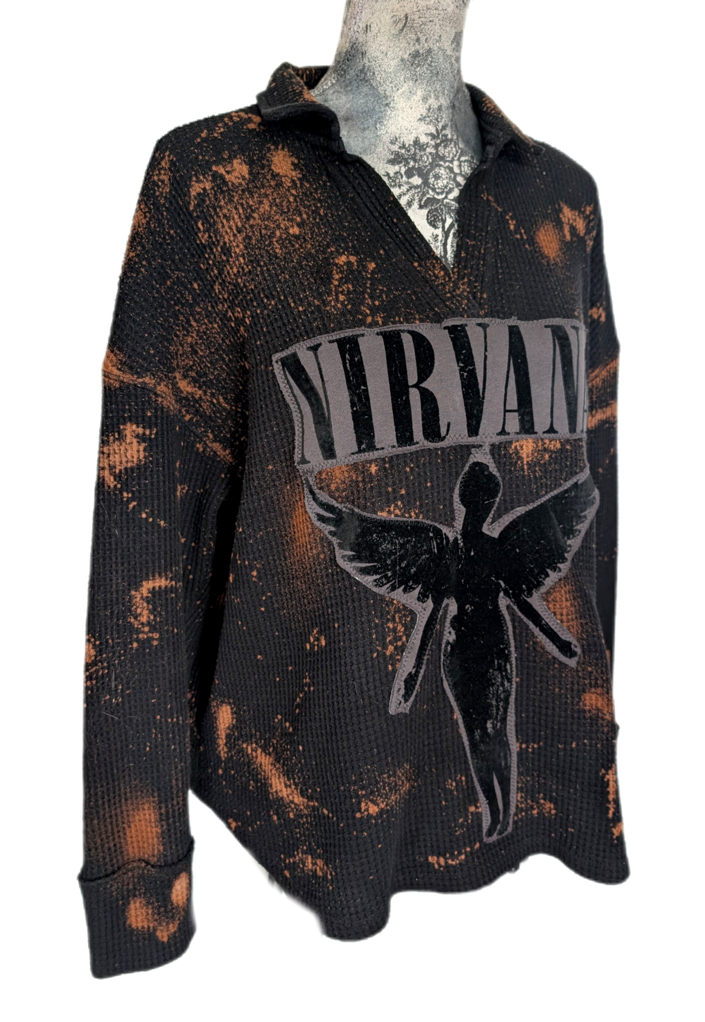 Womens NIRVANA thermal collared top - size XL