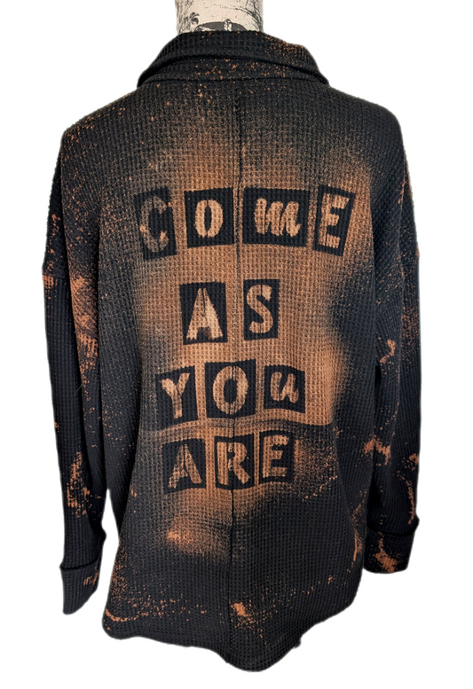 Womens NIRVANA thermal collared top - size XL