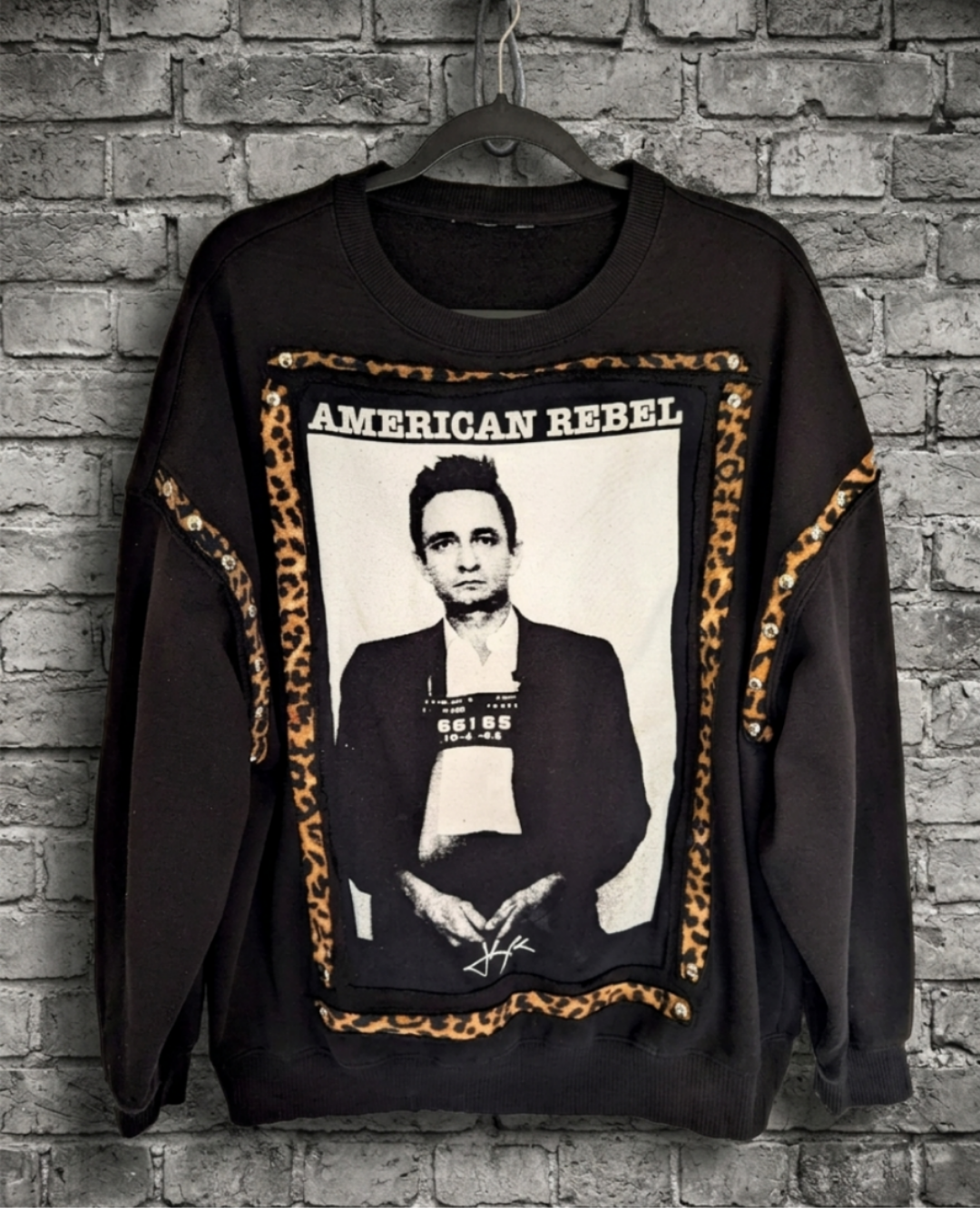 Womens Johnny Cash reworked sweatshirt with leopard- size L/ XL fit