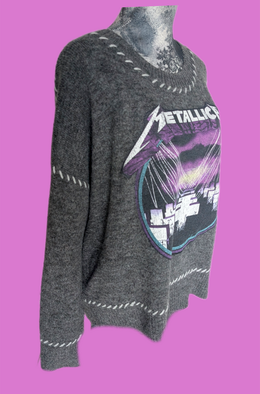 Womens Grey knit sweater with METALLICA- size XL