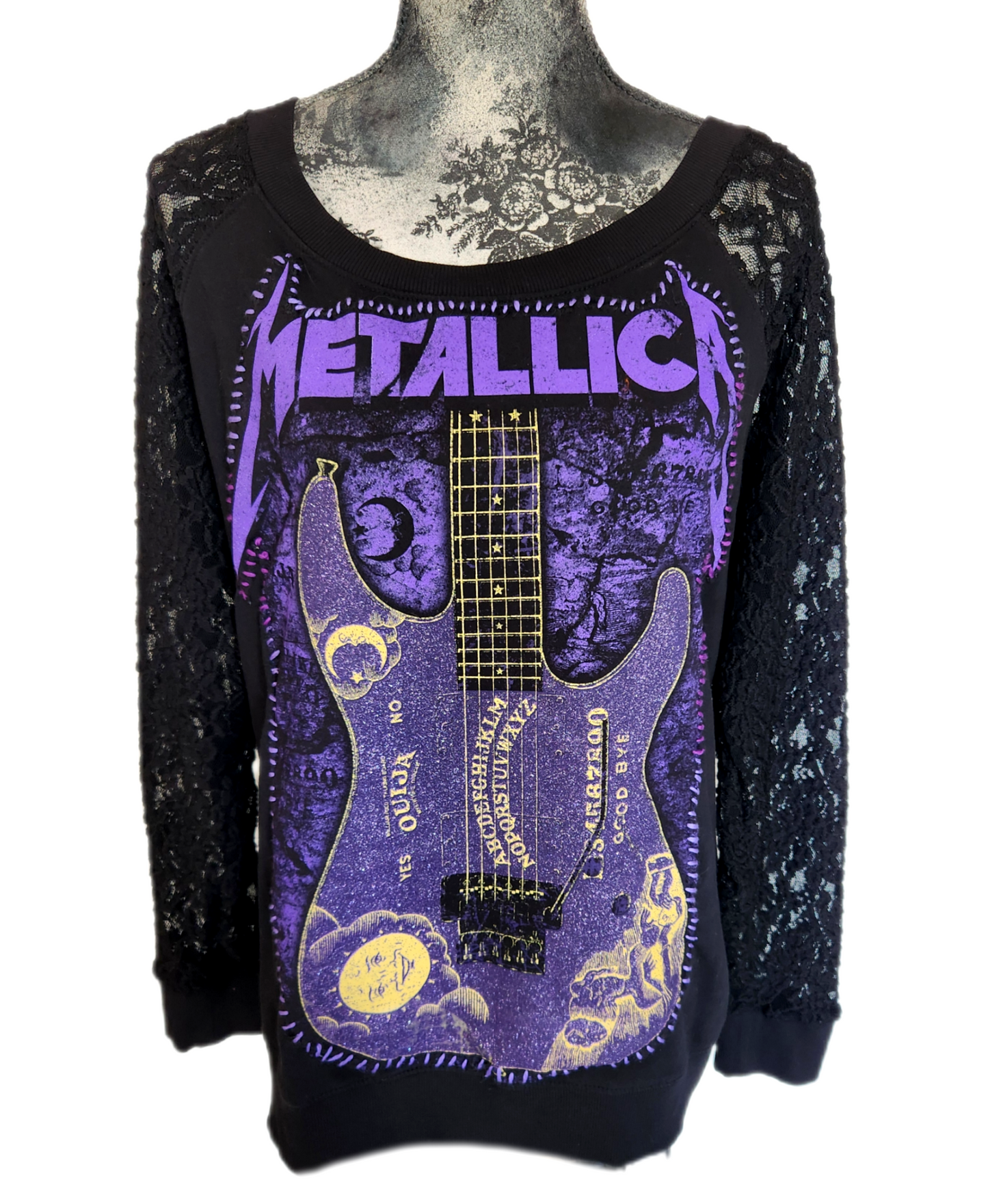 Womens reworked lace sleeve top with Metallica patch- size 1X