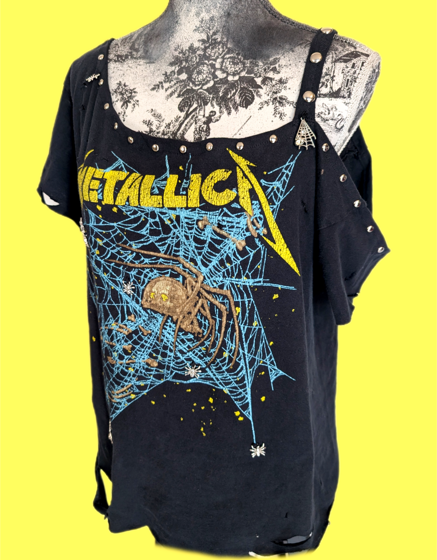 Womens reworked Metallica tee- with spider charms- L/ XL