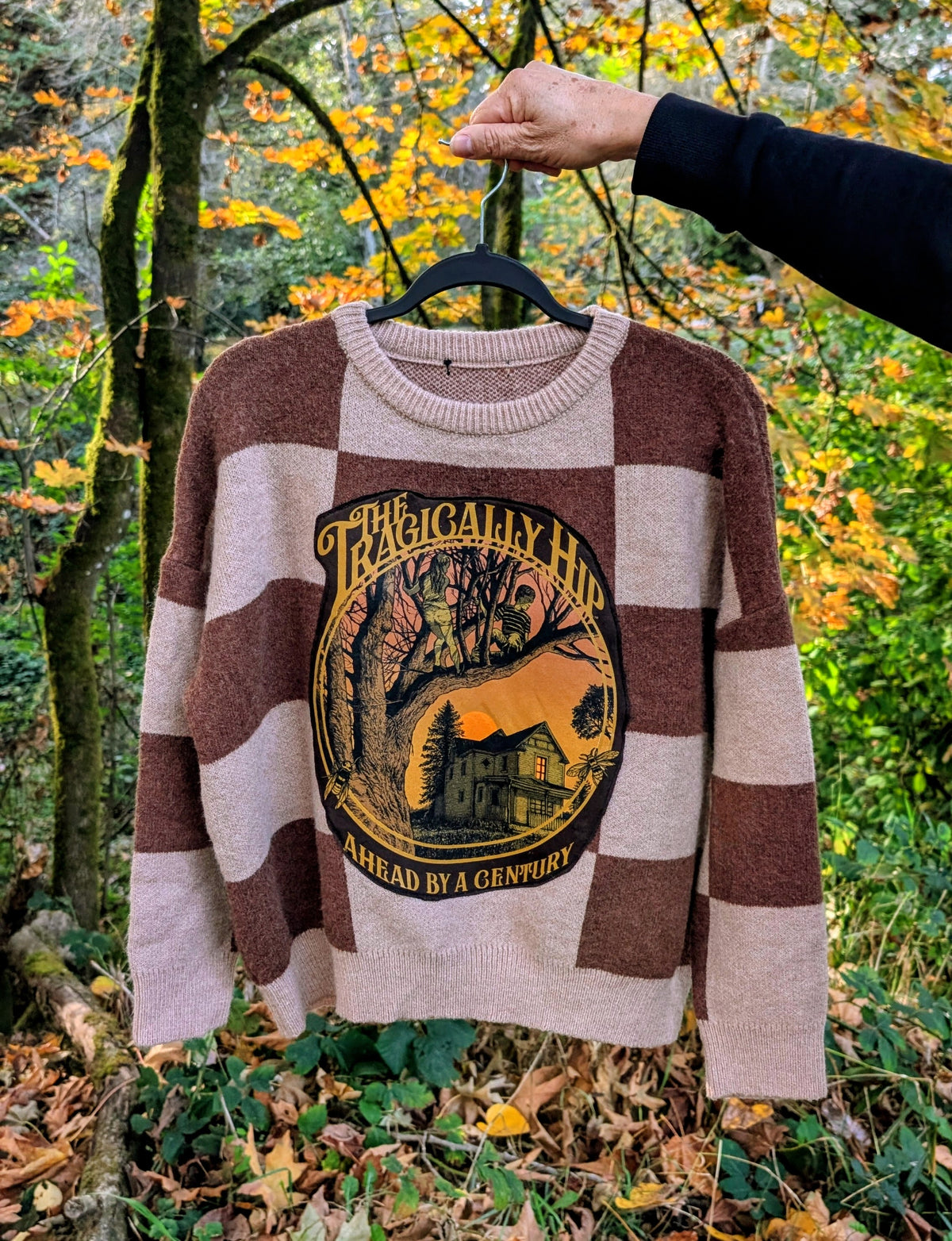 Womens Ahead By a Century Hip sweater - size Large