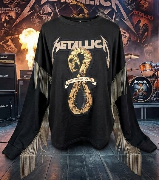 Womens METALLICA Don't Tread On Me Chain Fringe sweatshirt- size Large