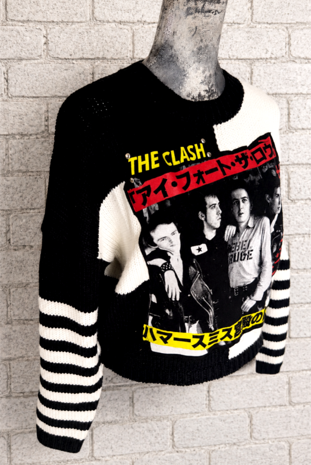 The Clash upcycled knit sweater - size Large