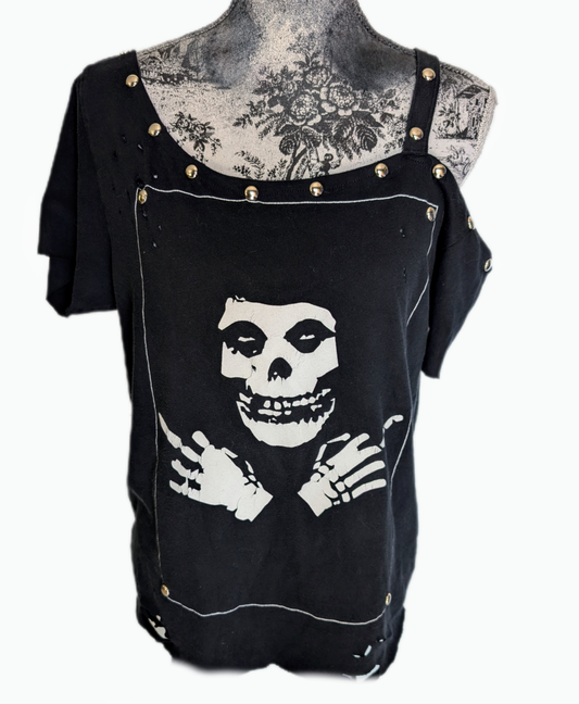 Reworked Punk tee- size Large