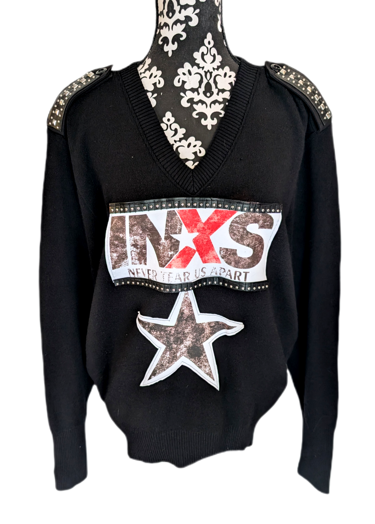 Gender neutral INXS sweater,- men's L/ womens XL