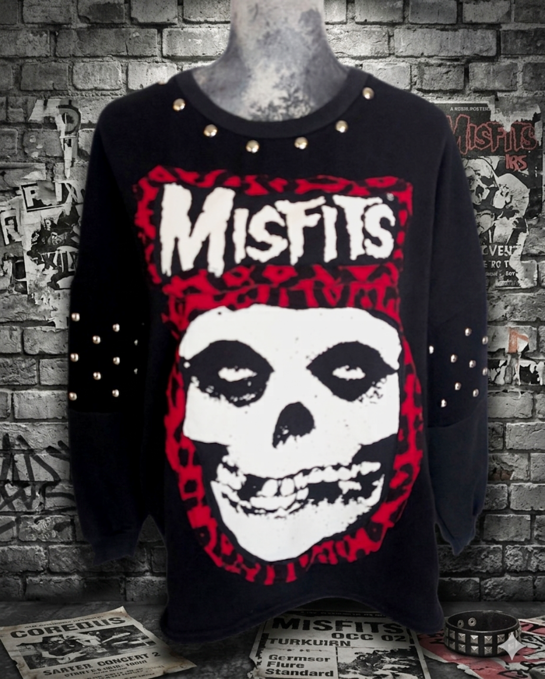 Womens reworked MISFITS studded sweatshirt - size XL