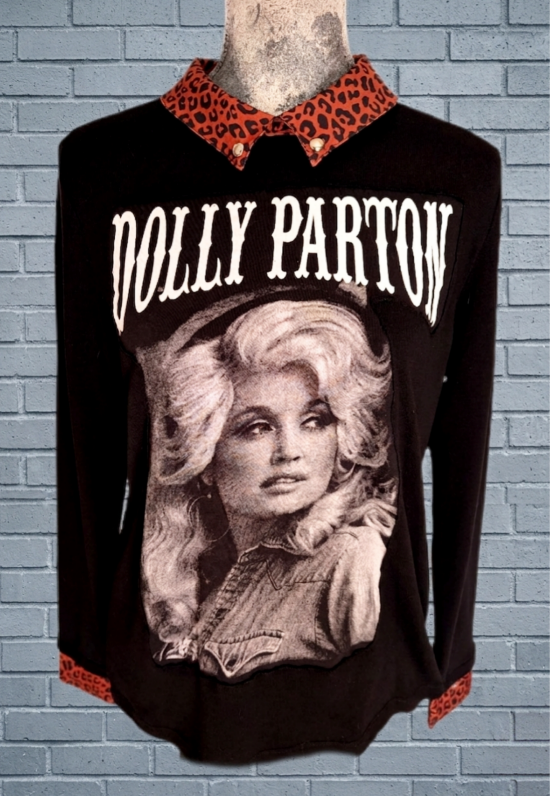 Womens DOLLY PARTON leopard collar top- MED