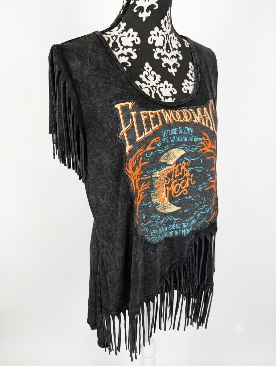 Womens fringed Fleetwood Mac reworked tee - size XL