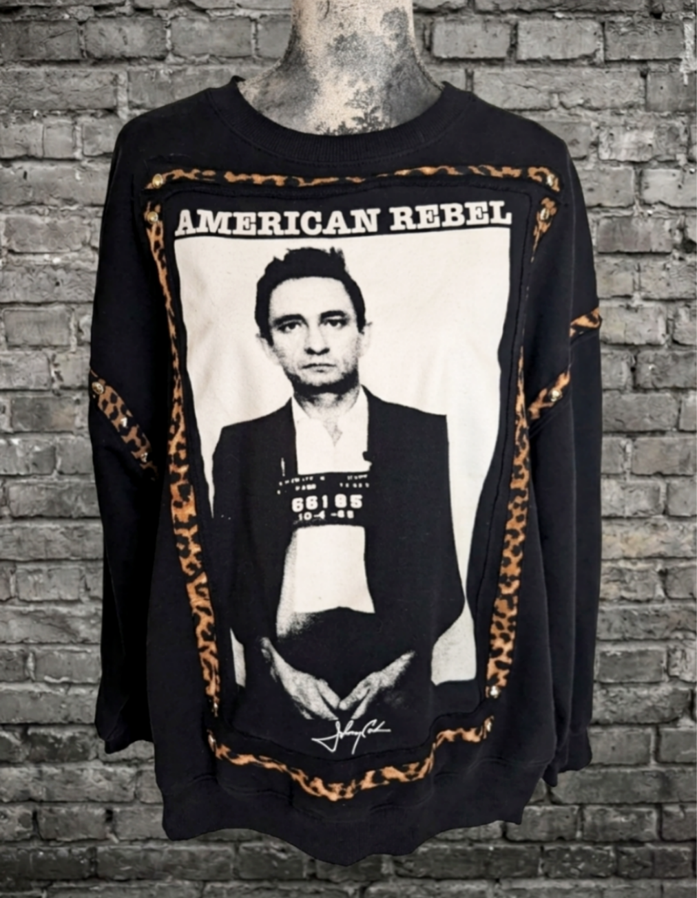 Womens Johnny Cash reworked sweatshirt with leopard- size L/ XL fit