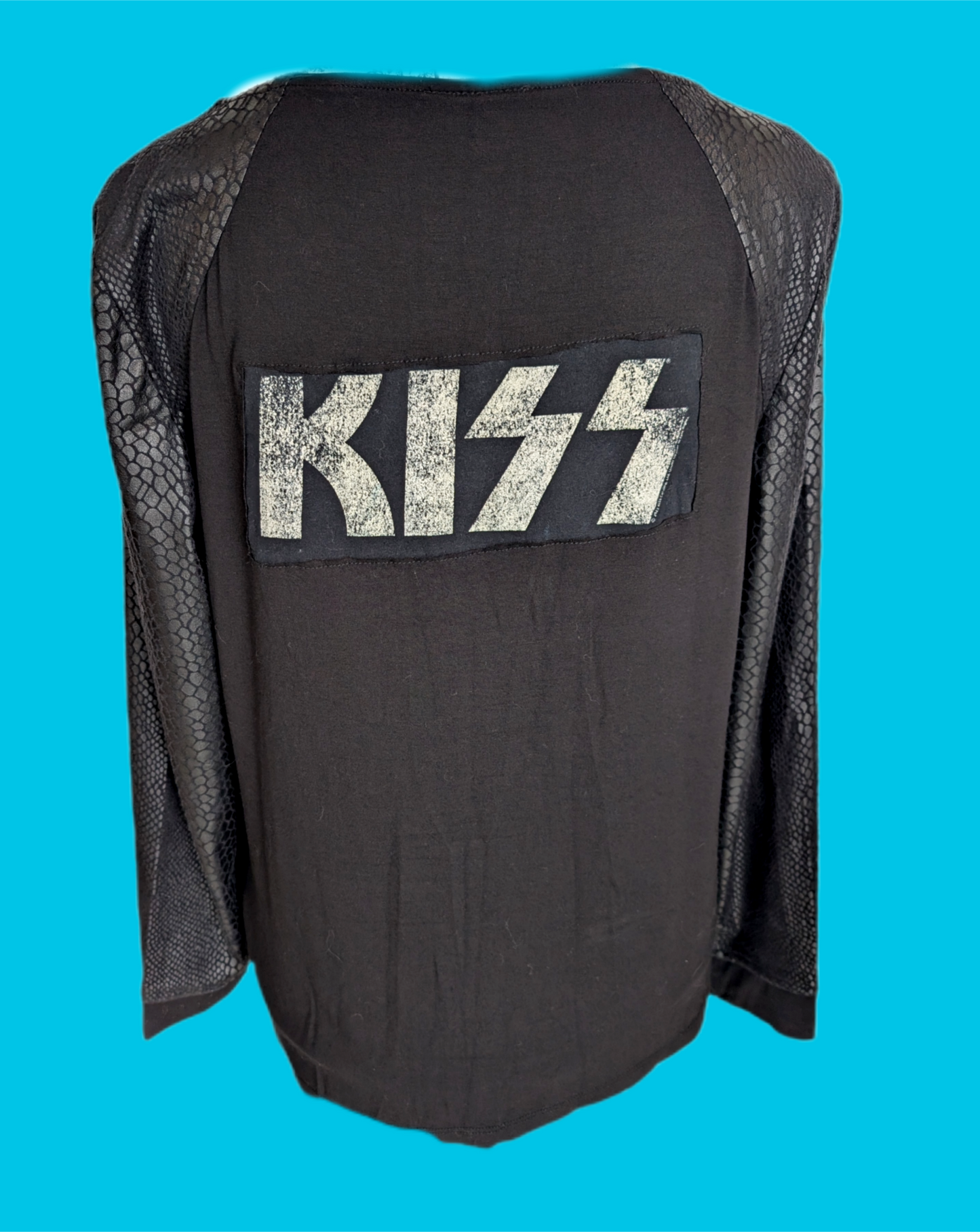 Womens KISS Raglan style top- size Large