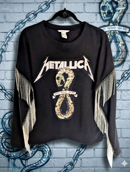 Womens METALLICA Don't Tread On Me Chain Fringe sweatshirt- size Large