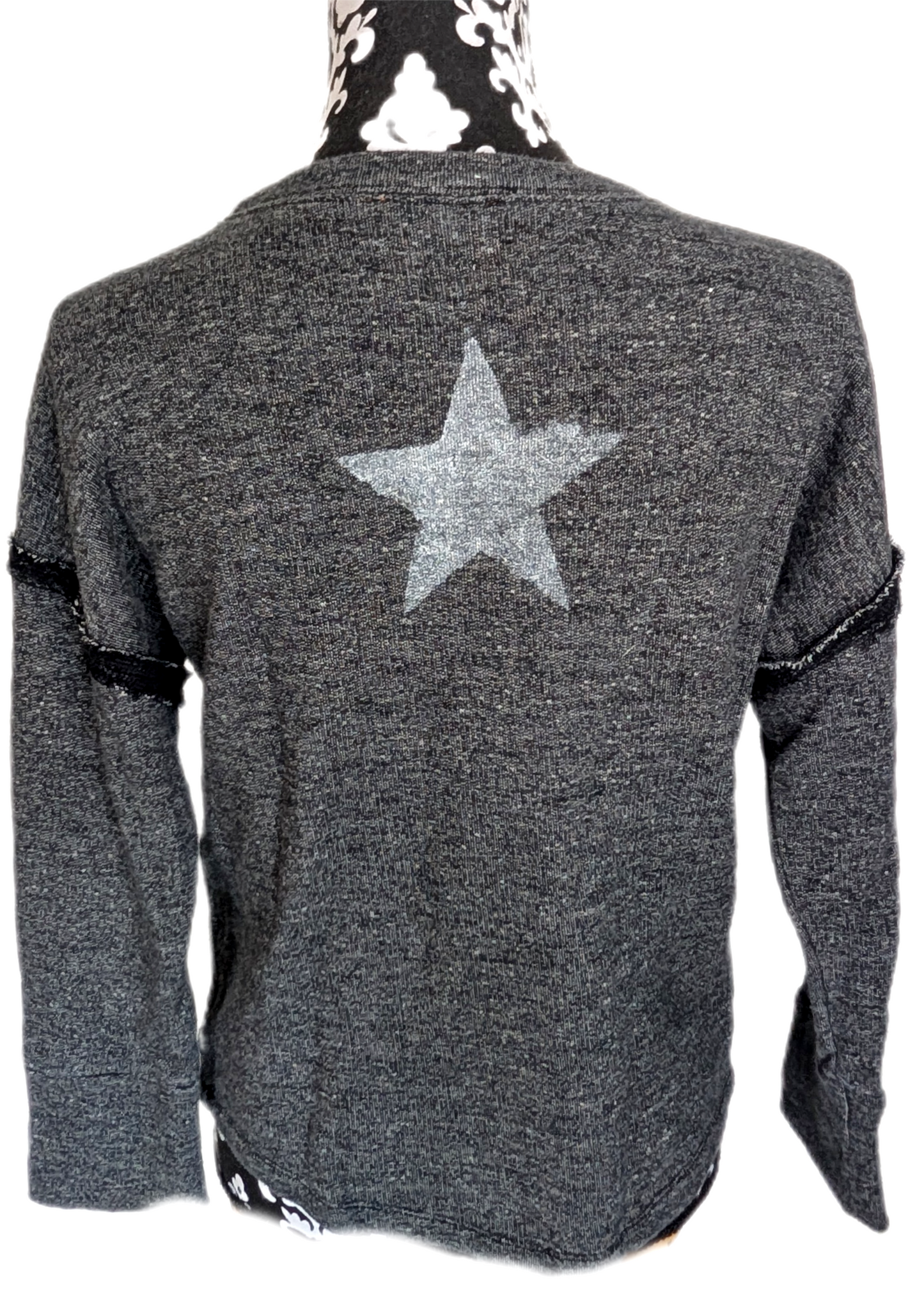 Womens WILLIE NELSON sweater- size Small