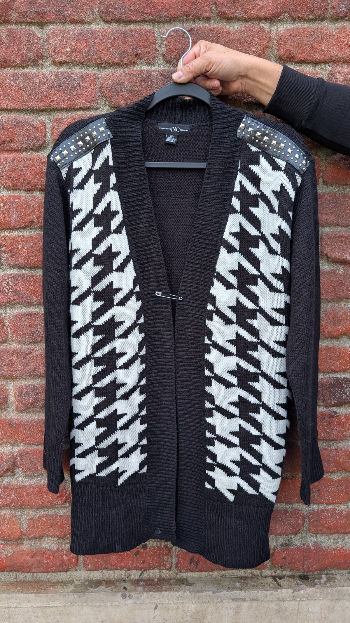 Womens BLINK 182 houndstooth cardigan sweater- womens Large