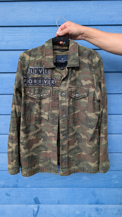 Womens camo OASIS jacket- size Medium