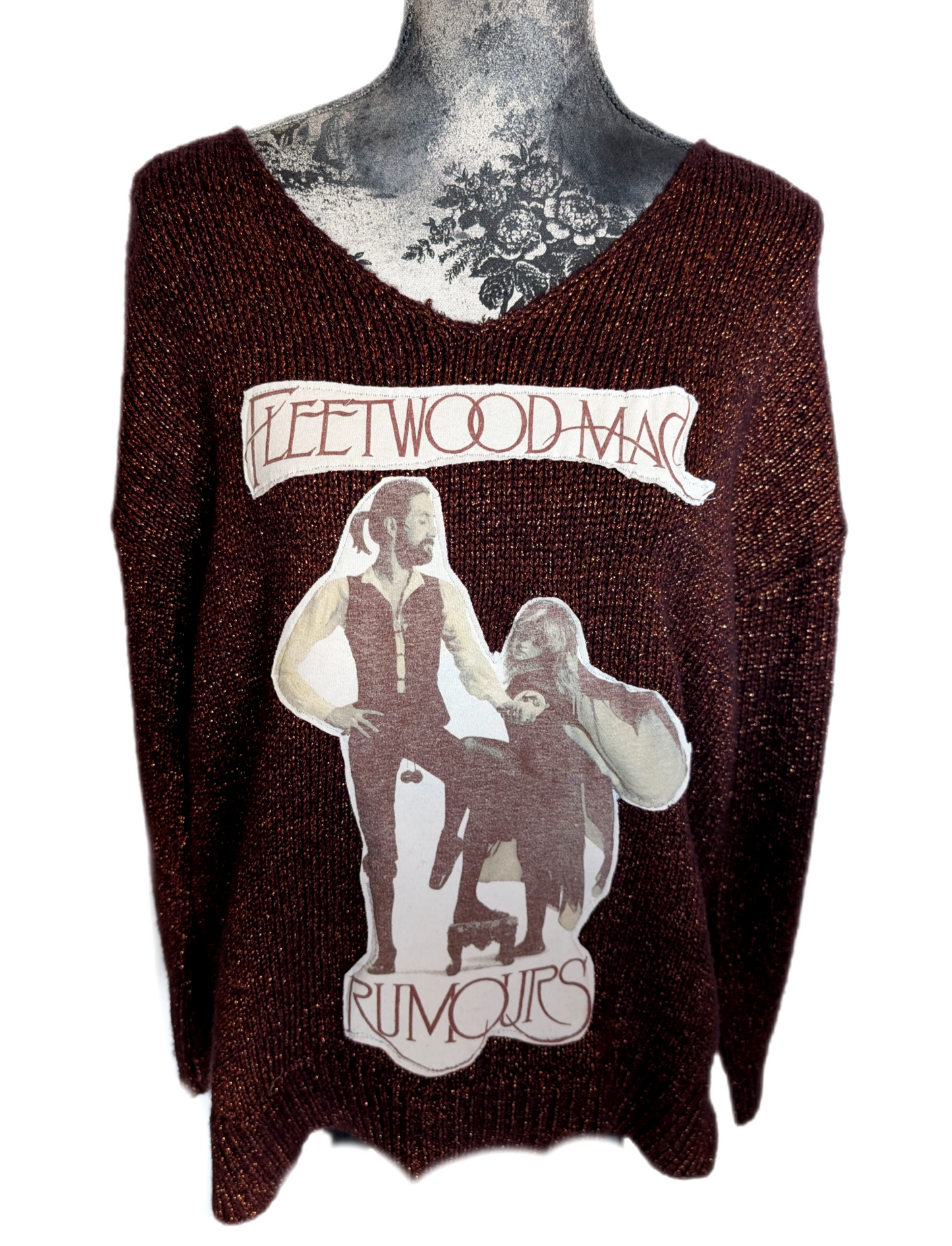 Womens sparkly FLEETWOOD MAC sweater - size Large