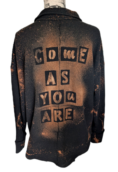 Womens NIRVANA thermal collared top - size XL