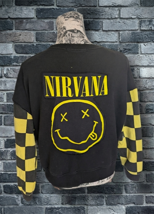 Nirvana Upcycled checkered sleeve sweater - size Large