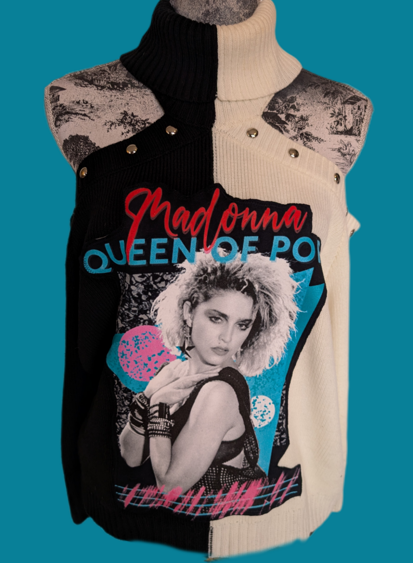 Madonna Queen of Pop black and white sweater- size Large