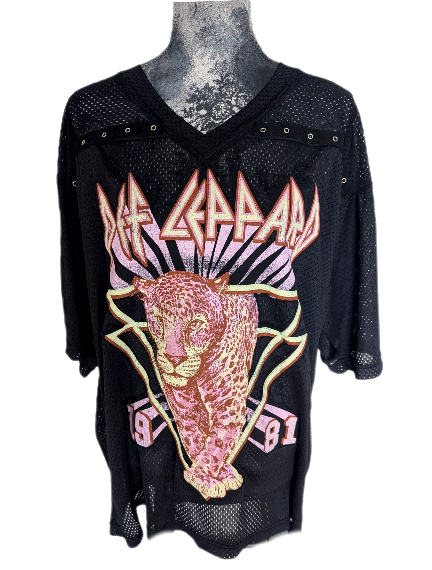 Womens Def Leppard Jersey- size XL