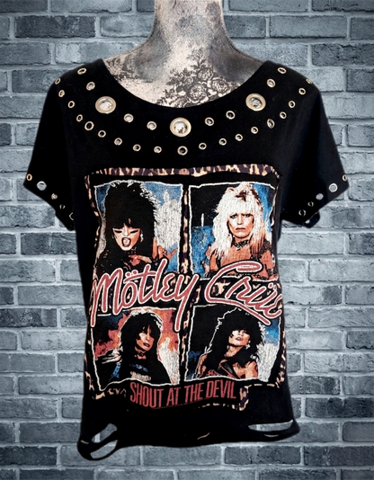 Womens Mötley Crüe grommet top- size XL