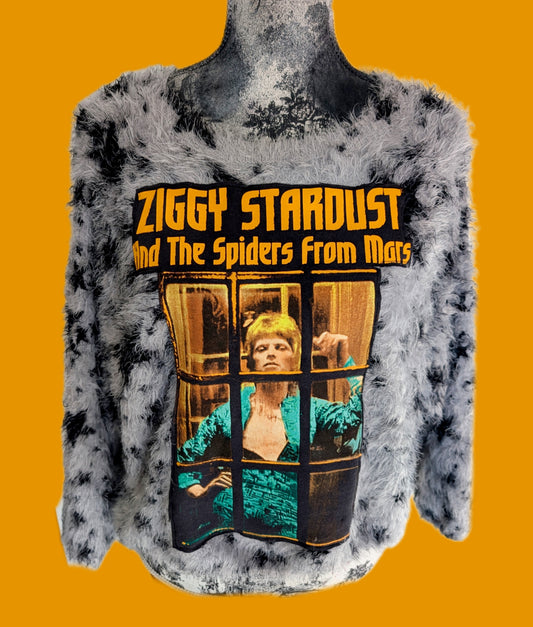 Womens Ziggy Stardust fuzzy star sweater- size Med