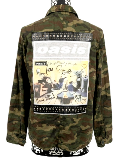 Womens camo OASIS jacket- size Medium
