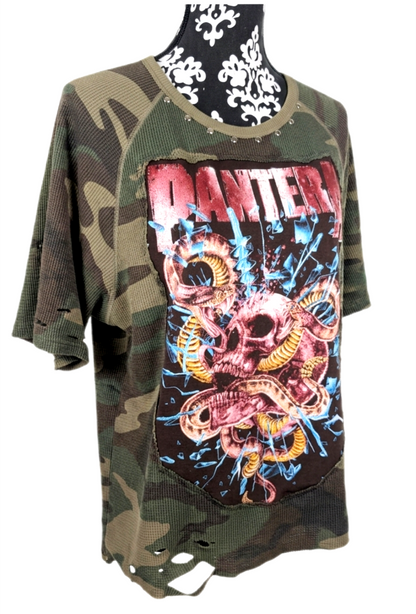 Womens camo thermal top with PANTERA - size XL